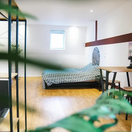 Capstay Point Ch3 - Netflix