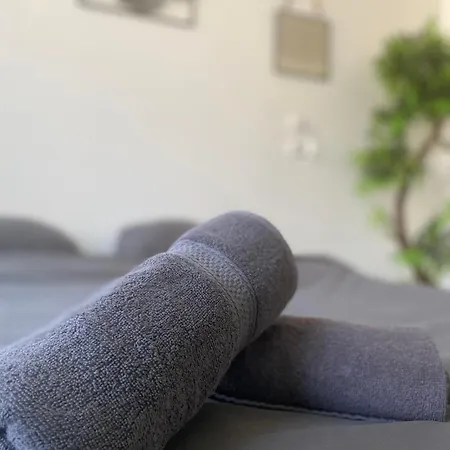 Capstay Point Ch3 - Netflix Apartment