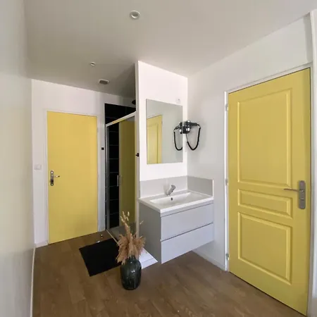 Capstay Point Ch3 - Netflix *