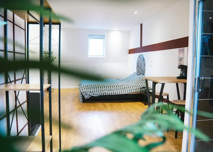 Capstay Point Ch3 - Netflix