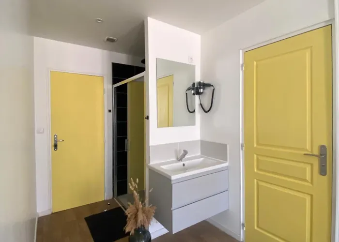 Capstay Point Ch3 - Netflix *